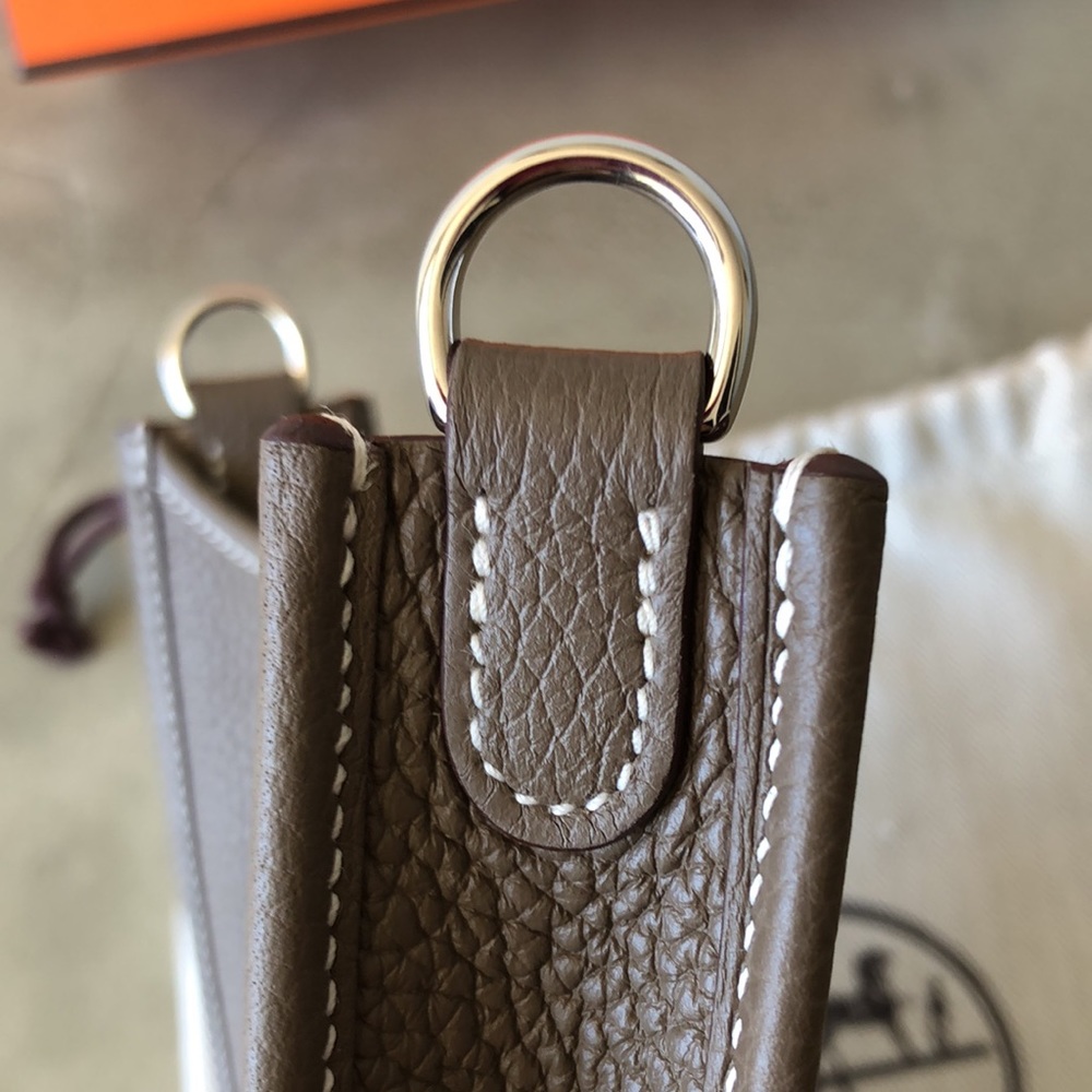 ❤️ SOLD DIRECT! New Hermès Evelyn TPM in Etoupe - Picture 12 of 14